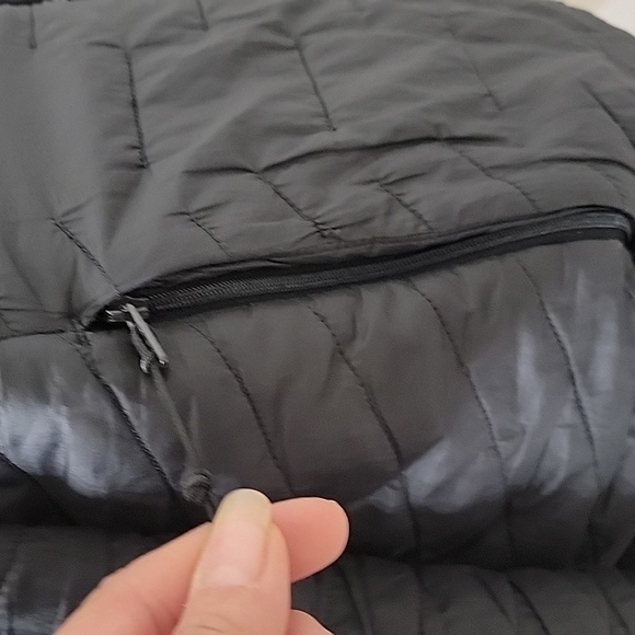 Under Armour Women's Size XS Cold Gear Reactor Coat / Jacket, Black, Gently Used - Picture 5 of 14